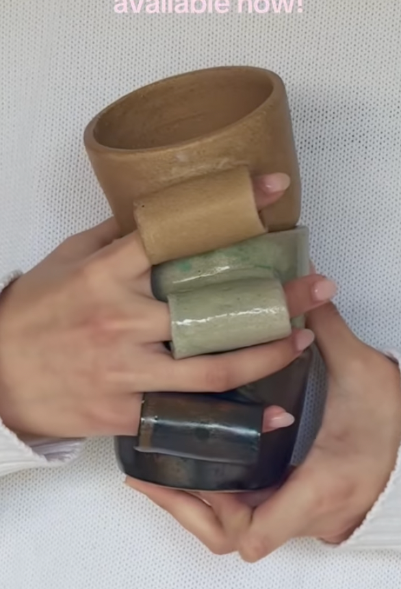 The nuckle mug